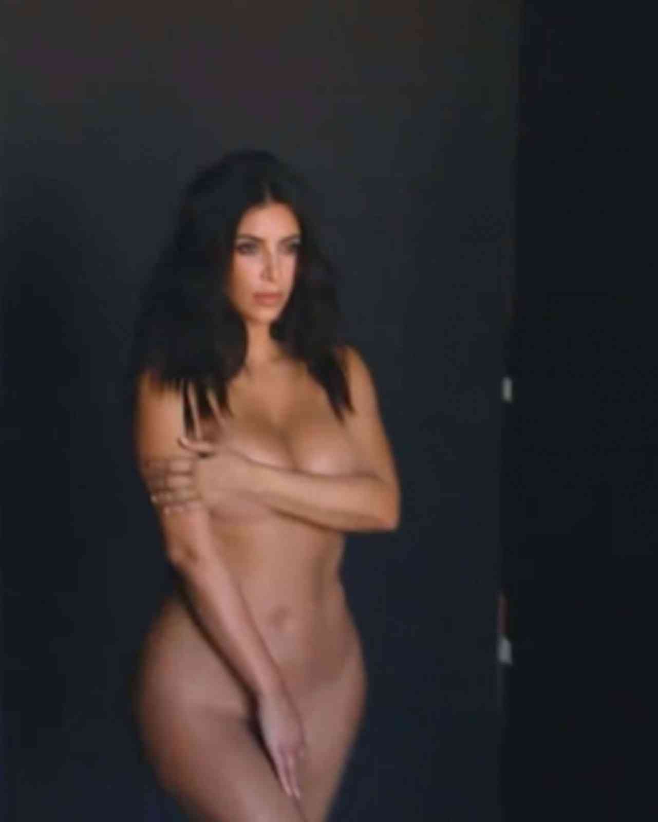Kim Kardashian West Nude