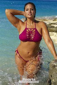 Ashley Graham Pictures