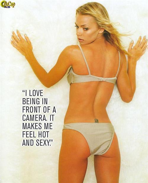 Jaime Pressly in a bikini - ass