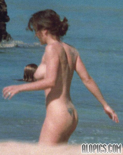 Alyssa Milano - breasts