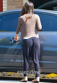 Rachel Bilson - ass