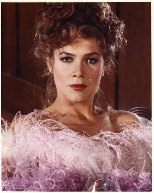 Kathleen Turner