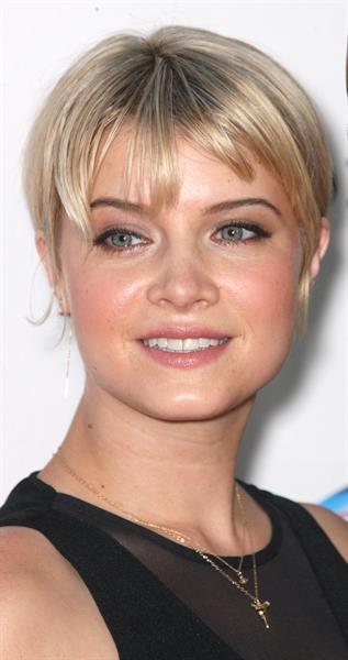 Sarah Jones  Sons of Anarchy  Season 5 Premiere Screening (September 8, 2012) 