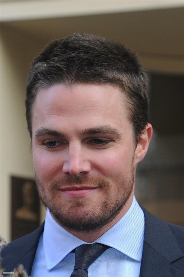 Stephen Amell