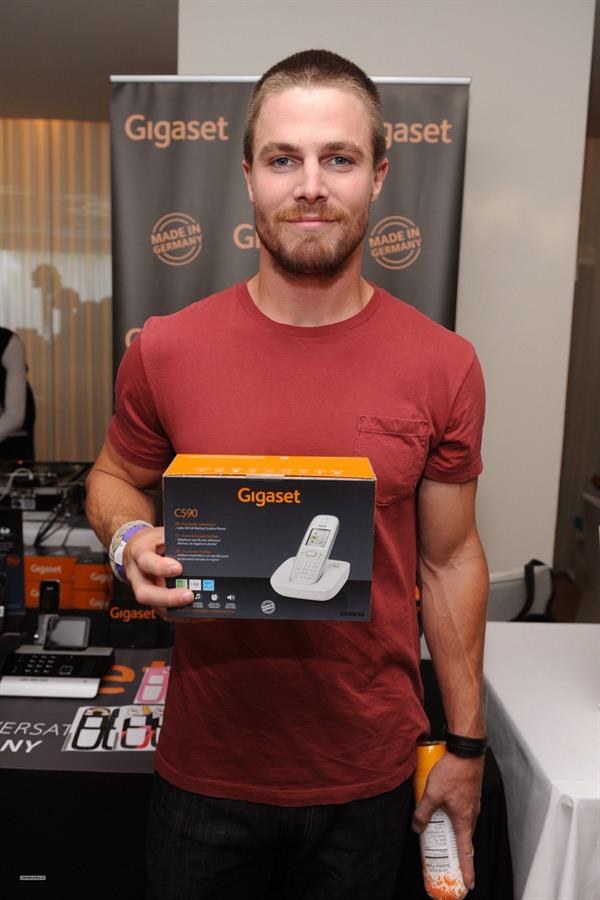 Stephen Amell