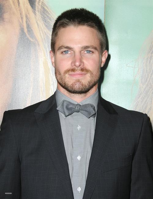 Stephen Amell
