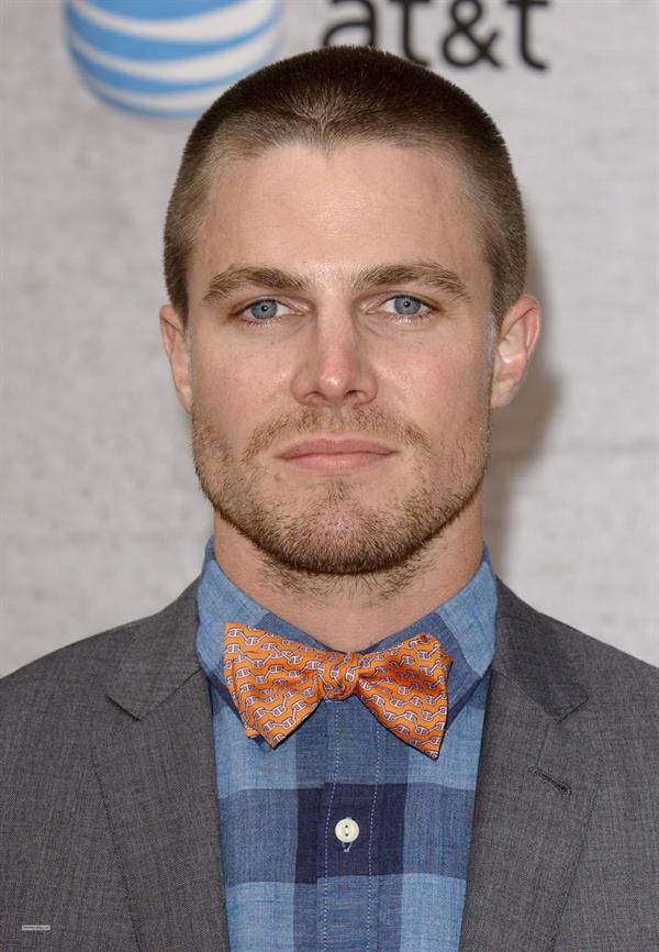 Stephen Amell