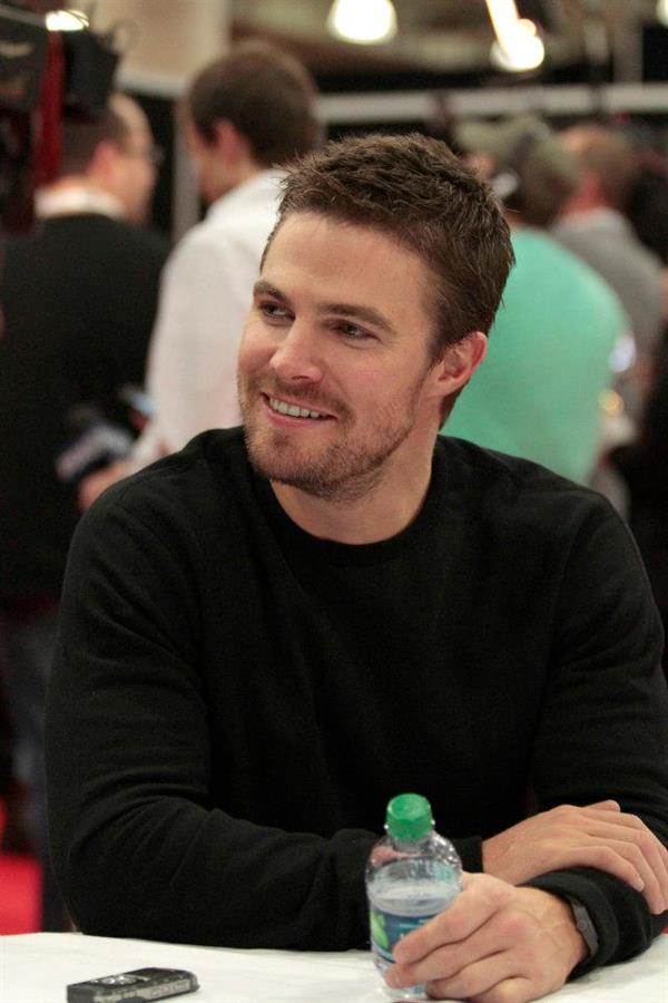 Stephen Amell