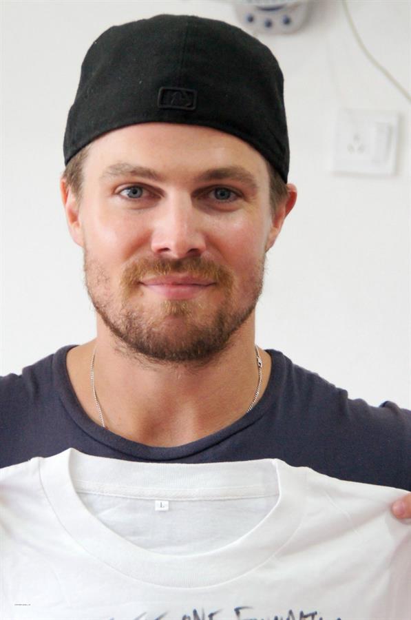 Stephen Amell