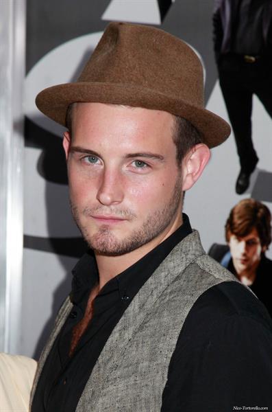 Nico Tortorella