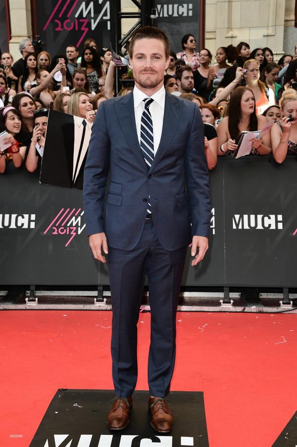 Stephen Amell