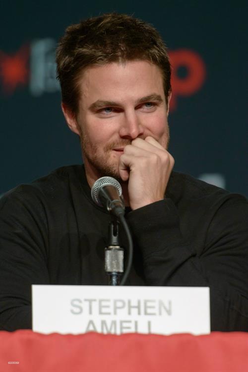 Stephen Amell
