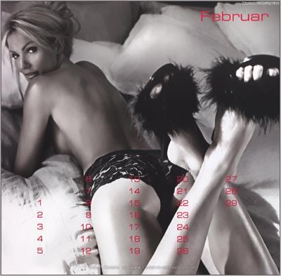 Sonya Kraus in lingerie