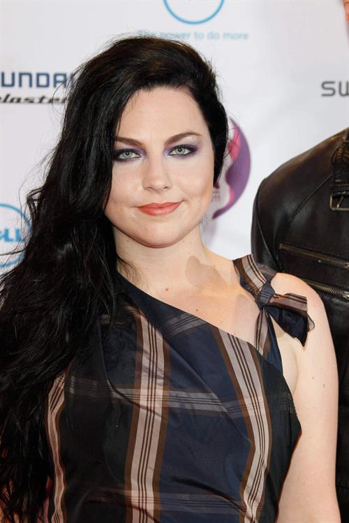 Amy Lee attends the 2011 MTV European Music Awards in Belfast Ireland on November 6, 2011