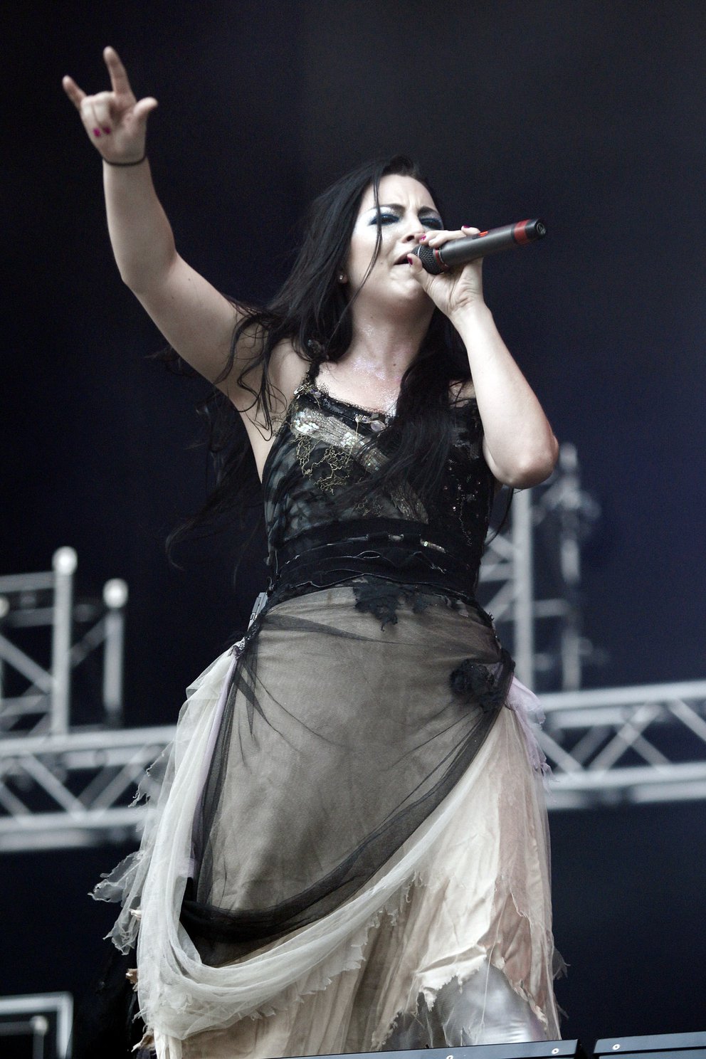 Amy Lee - Evanescence perform at the 2012 Heineken Jammin festival on July 6, 2012
