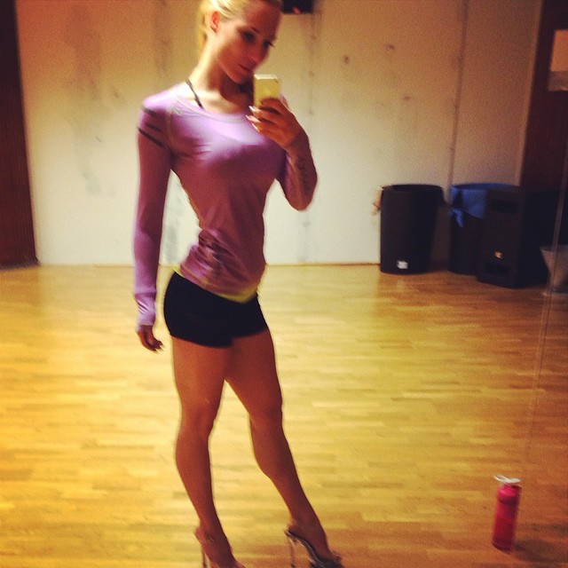 Anna Nyström taking a selfie