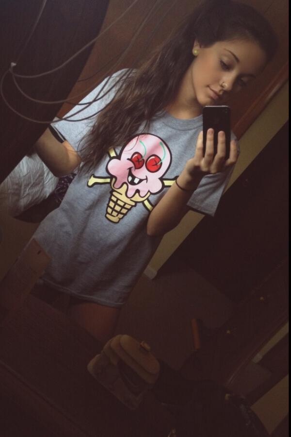 Casey Ledford taking a selfie