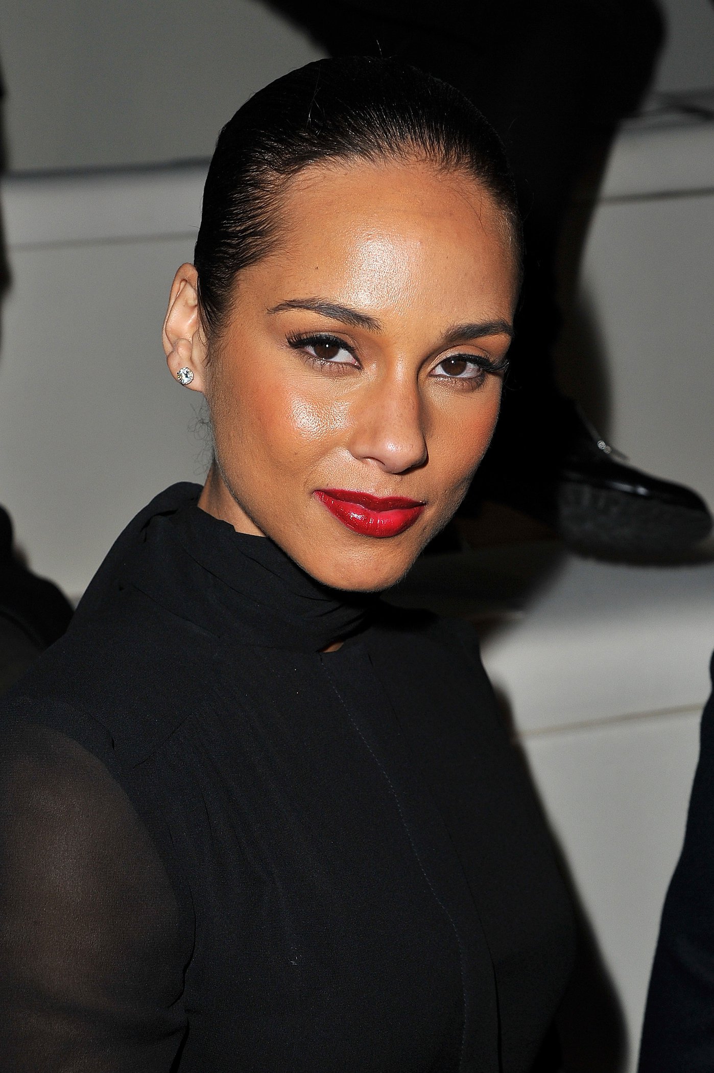 Alicia Keys attends Chanel Ready to Wear Fall Winter 2012 and Fashion House presentation on March 6, 2012