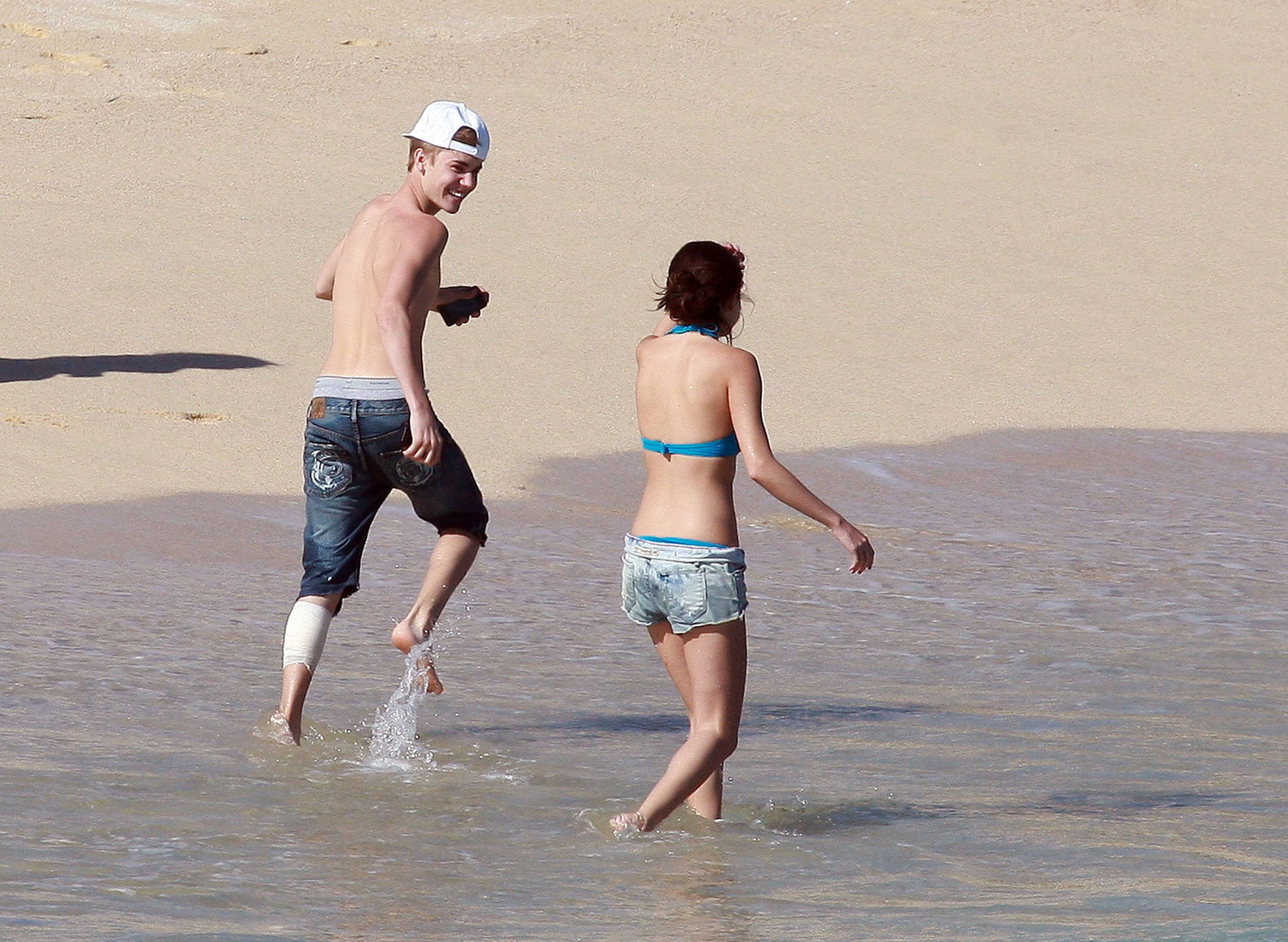 Selena Gomez on vacation in Mexico on December 7, 2011