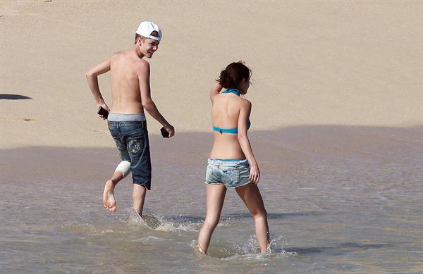 Selena Gomez on vacation in Mexico on December 7, 2011