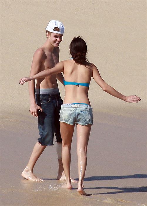 Selena Gomez on vacation in Mexico on December 7, 2011