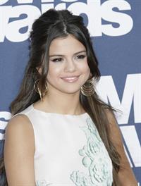 Selena Gomez at the 2011 MTV movie awards in Los Angeles on June 5, 2011