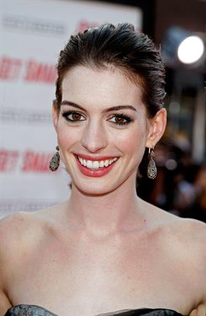 Anne Hathaway attends the premiere of Get Smart in Los Angeles