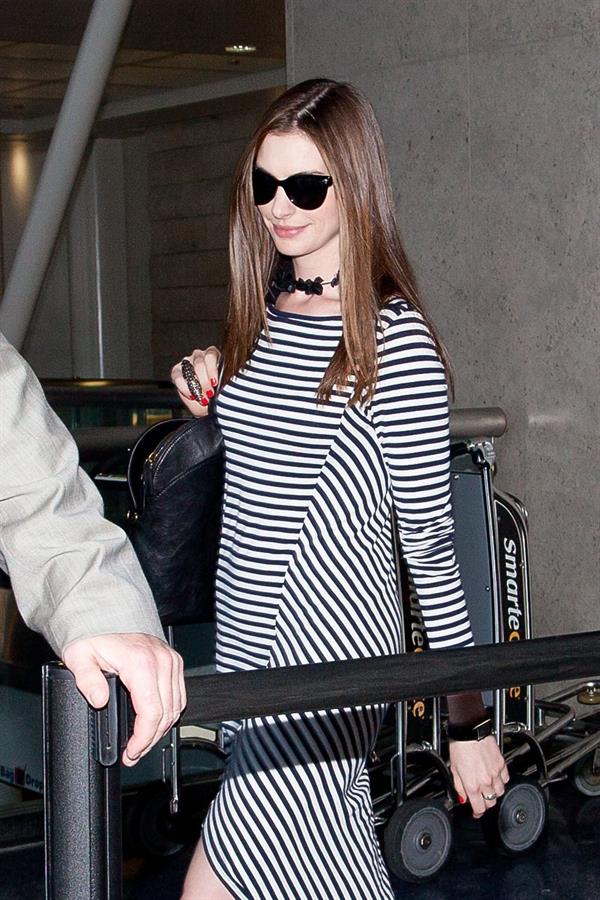 Anne Hathaway at LAX airport on August 15, 2011