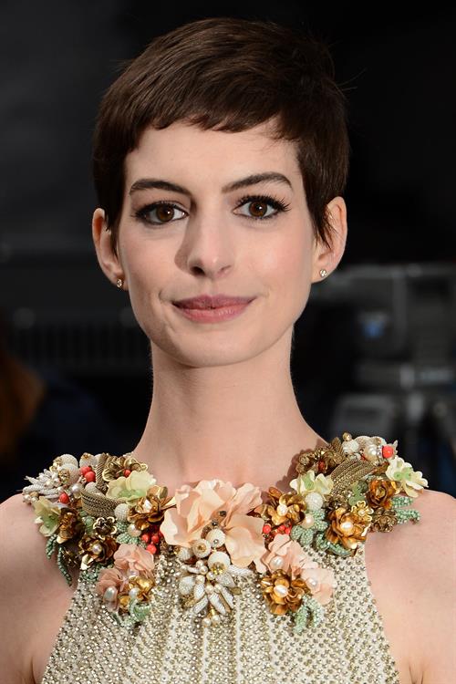 Anne Hathaway the Dark Knight Rises premiere in London on July 18, 2012