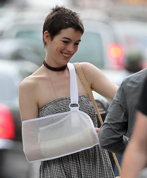 Anne Hathaway out for lunch in Brooklyn New York City on May 30, 2012