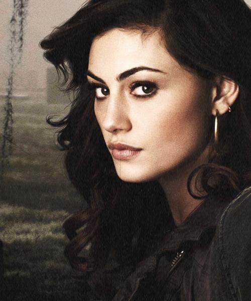 Phoebe Tonkin