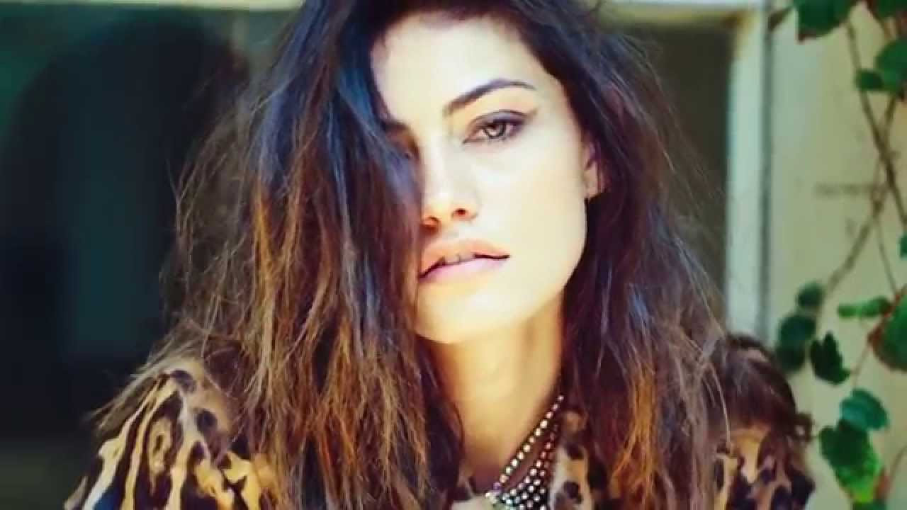 Phoebe Tonkin