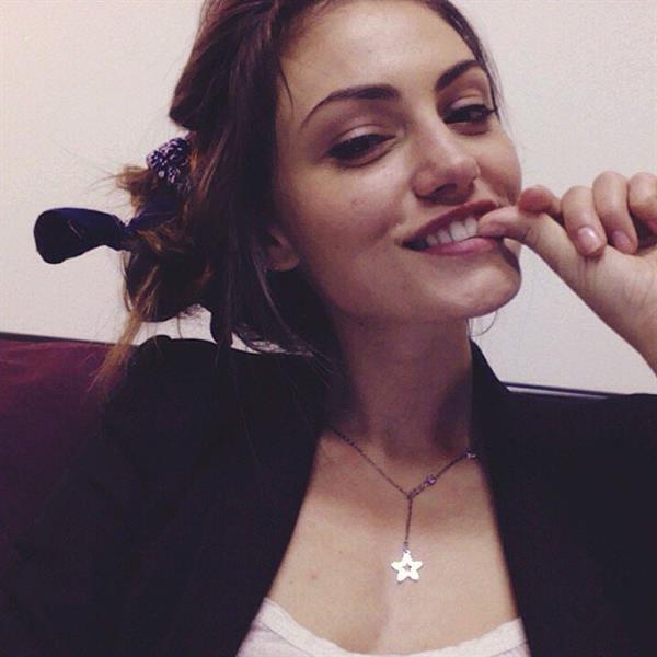 Phoebe Tonkin