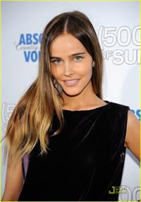 Isabel Lucas