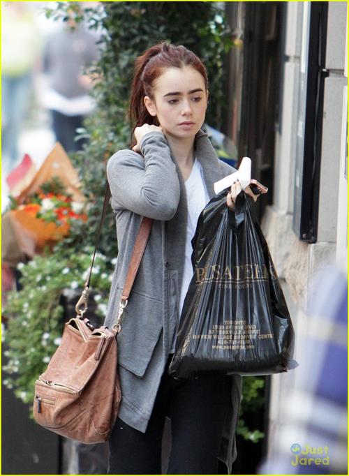 Lily Collins