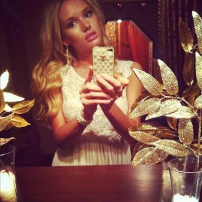 Olya Abramovich taking a selfie