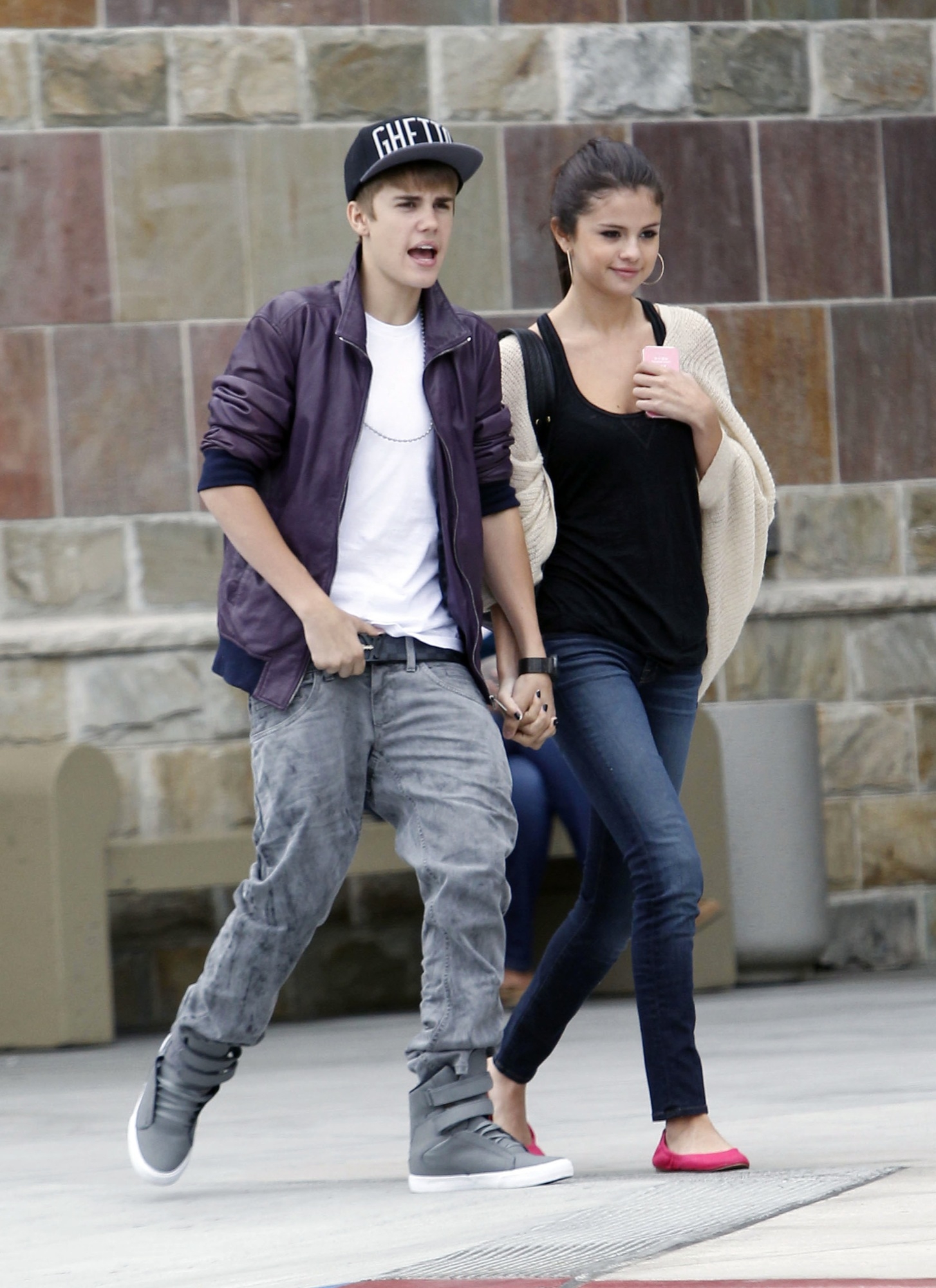 Boyfriend brunette. Selena Gomez and Justin Bieber.
