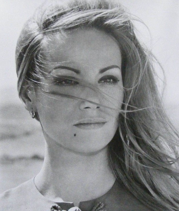 Claudine Auger