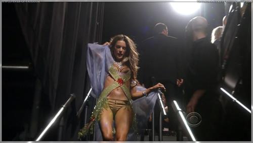 Alessandra Ambrosio in lingerie