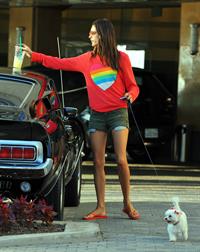 Alessandra Ambrosio in Santa Monica 29.09.11