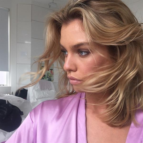 Stella Maxwell