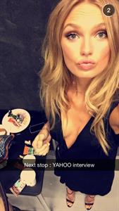 Romee Strijd taking a selfie