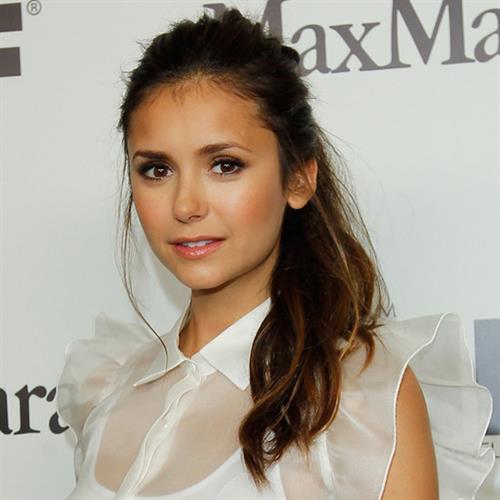 Nina Dobrev