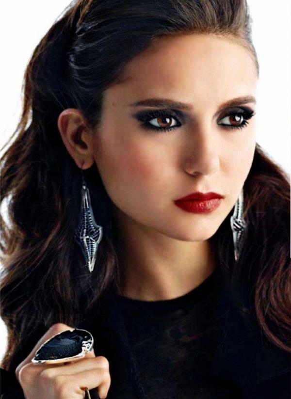 Nina Dobrev