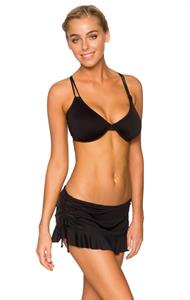 Elizabeth Turner in a bikini