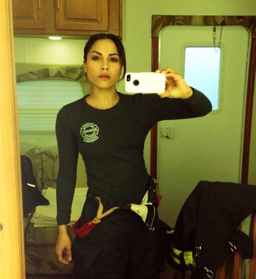 Monica Raymund taking a selfie
