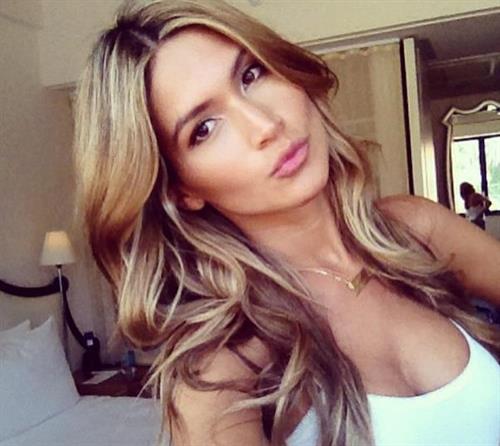 Cindy Prado taking a selfie