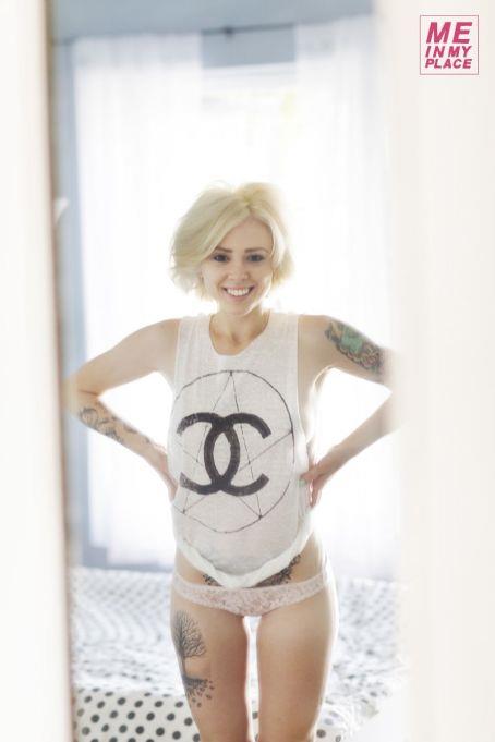 Alysha Nett in lingerie