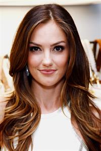 Minka Kelly