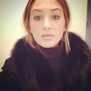 Lindsey Kevitch taking a selfie